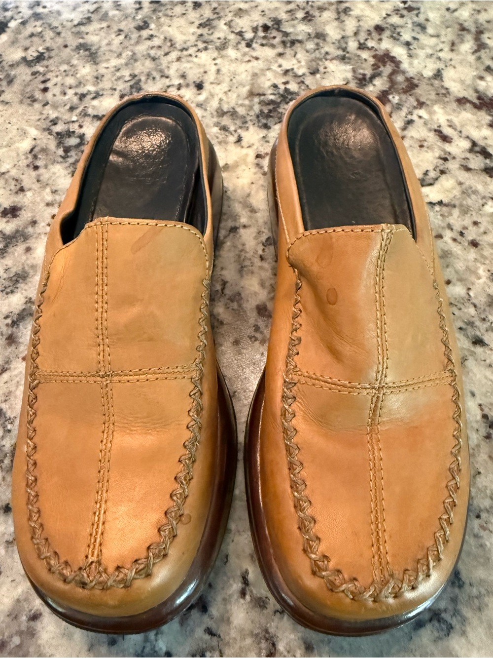 Dansko Womens 38 Tan Brown Leather Mule Clogs Loafers Moc Toe Made Portugal